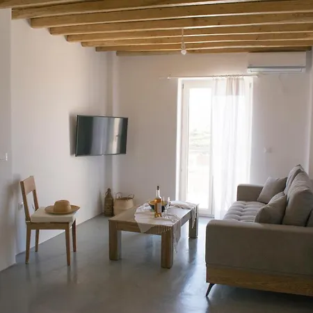 Traditional In Chora #3 Holiday home