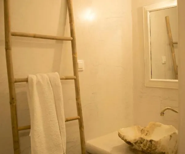 Traditional In Chora #3 *